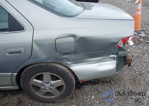 2001 Toyota Camry Le from USA, damaged, VIN JT2BG22K410587070